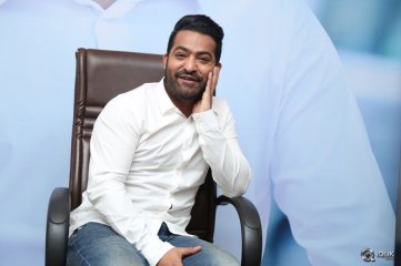 Jr Ntr Interview About Nannaku Prematho